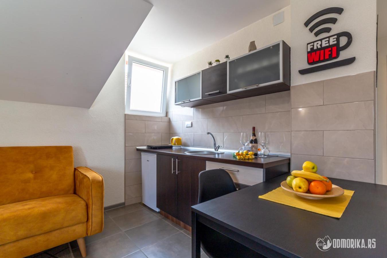 Mak Basta Apartment บายินา บาชตา ภายนอก รูปภาพ